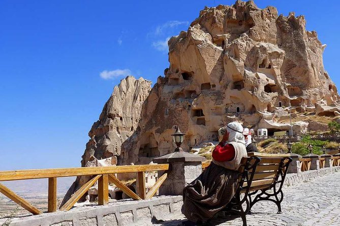 2 Days - Cappadocia Tour from Istanbul with optional Hot Air Balloon Flight - Guides and Pace: Why Clear Explanations Matter in Two Days