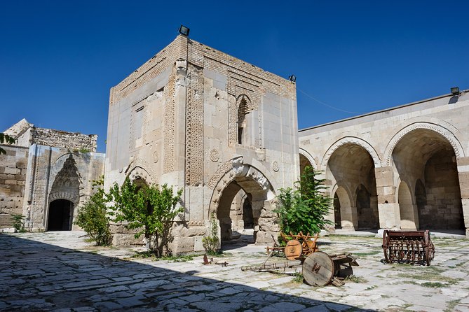2 Days Private Cappadocia Tour From Istanbul By Plane - Communication and the plane-title mismatch