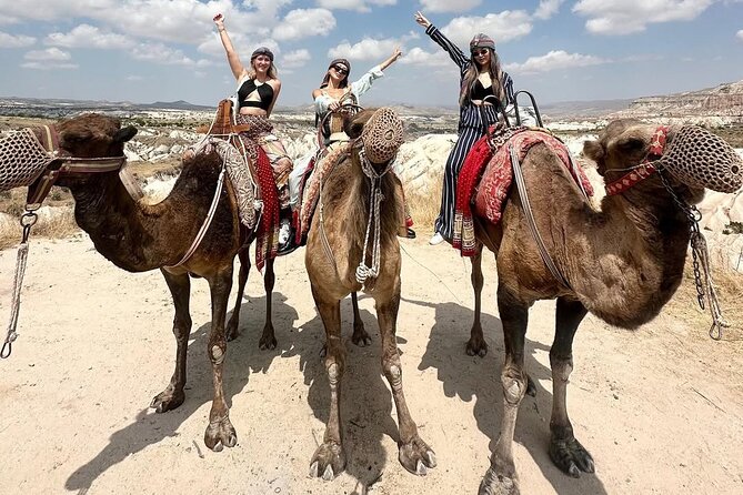 2 hour Camel ride in Cappadocia - Photos, videos, and tips: you get help without the awkward upsell