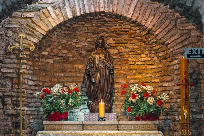 3 Days - Cappadocia and Ephesus Tours Flights & Accommodations Included - Flying to İzmir and overnighting in Kuşadası: an efficient handoff to Ephesus