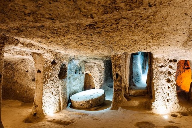 All-in-One Cappadocia Tour: Combined Red and Green Tour - Uçhisar Fortress, Pigeon Valley, and Esentepe Hill views