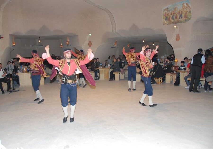 Avanos: Turkish Music and Dance Show with Dinner & Drinks - Live Turkish Music + Belly Dance: Where the Night Gets Good