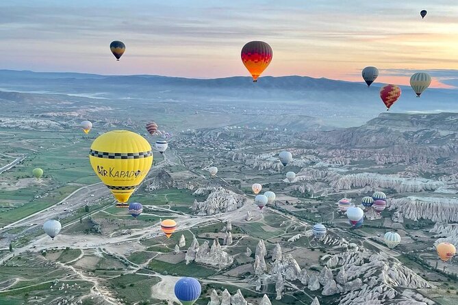 Cappadocia Balloon Tour (Goreme) - The champagne party and breakfast: small extras, big mood