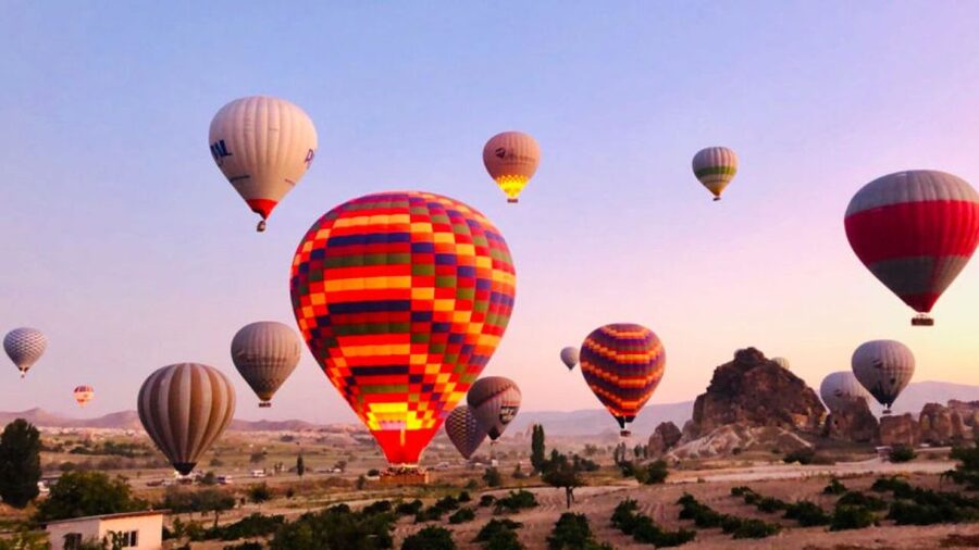 Cappadocia: Cat Valley Hot Air Balloon Tour with Pickup - Hotel pickup that actually works: towns, meeting points, and the 10-minute rule