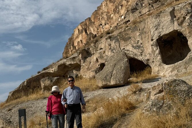 Cappadocia Daily Blue Tour with Lunch - Stop 1: Ürgüp for fairy chimneys, stone houses, and town views