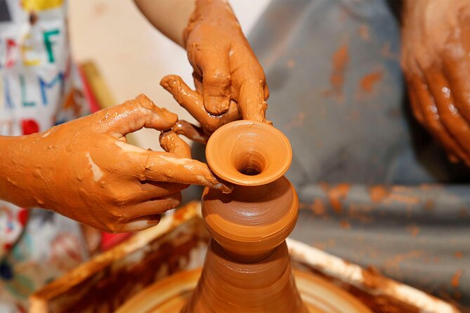 Cappadocia Daily Red Tour with Lunch - Avanos: pottery workshop and carpet factory on the Red River