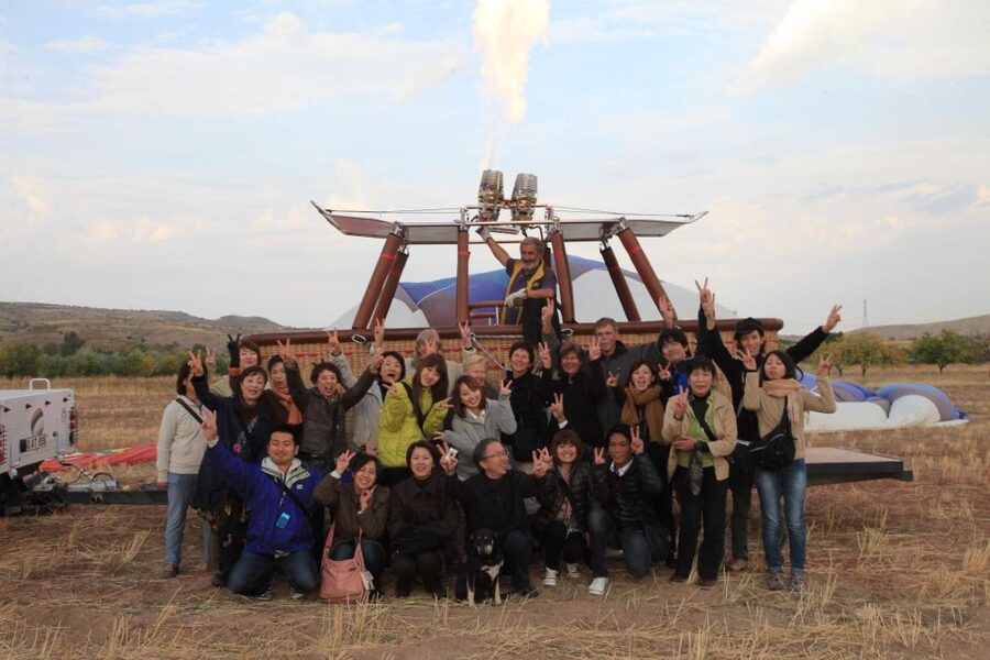 Cappadocia: Göreme Sunrise Hot Air Balloon Flight - Landing and Celebration: Champagne Toast, Certificate, and the Last 20 Minutes