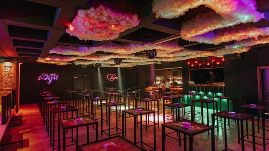 Cappadocia: Guided Bar Crawl with Hotel Pickup and Snack - How the Bar Crawl Works: Drinks First, Then Bars, Then the Club