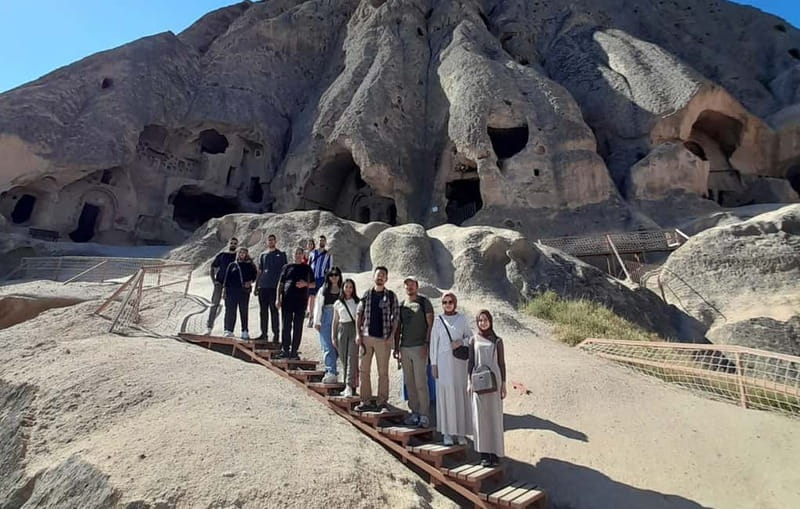 Cappadocia: Guided Green Tour with Lunch and Tickets - Goreme Panorama and Pigeon Valley: the easy wins at the start