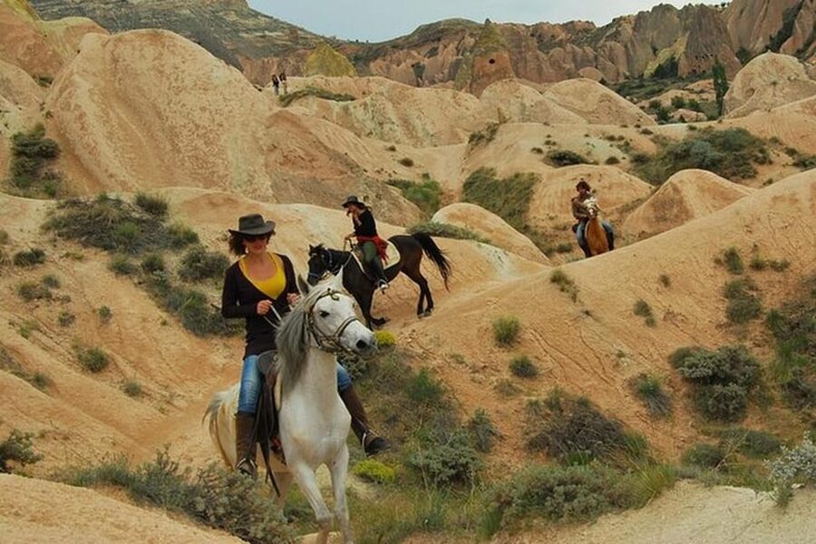 Cappadocia : Horse Riding Sunset Sunrise Daytime - Stop 2: Kılıçlar Vadisi photo stop and guided sightseeing