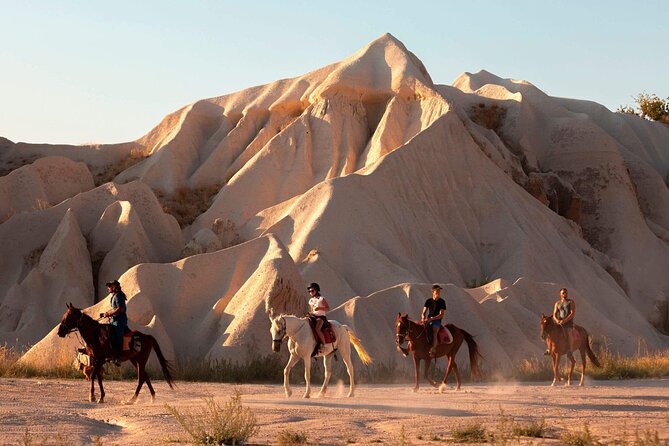 Cappadocia Horse Riding Tour, Sunset & Sunrise, Daytime - Group Size and Pace: What the 2-Hour Format Feels Like