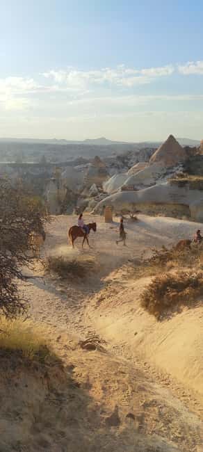 Cappadocia: Horse Tour For Amateurs - Ranch start: helmet, bonnet, and the guide briefing