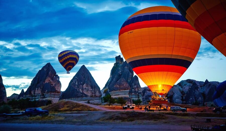 Cappadocia: Hot Air Balloon Flight with Pickup & Drop-off - The balloon lift-off: a calm briefing and a gentle start