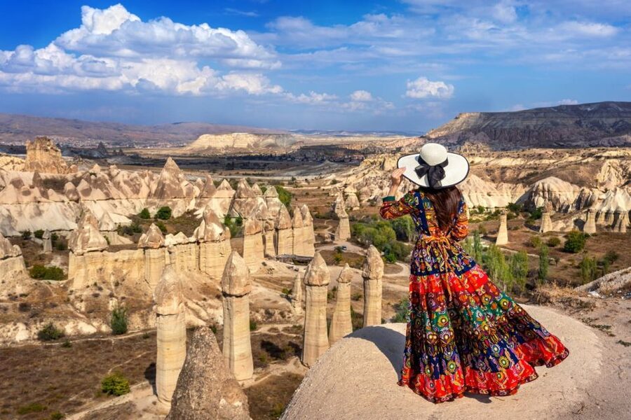 Cappadocia: North (Red) Tour With Lunch options - Shopping windows in Göreme and elsewhere: how to make them painless