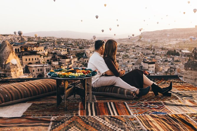 Cappadocia Photo Shoot (Cappadocia Photographer) - Love Valley: the second set with balloon atmosphere