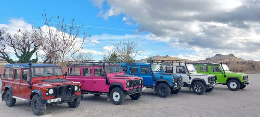 Cappadocia: Private Jeep Tour with Sunrise or Sunset Options - Champagne toast at the end: why sunset timing adds value