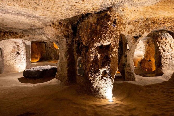 Cappadocia Private Tour Car & English-Speaking Guide - Kaymaklı Underground City: what to look for in the underground maze