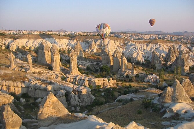 Cappadocia Red Tour: A Day of Exploration with an Expert Guide - Avanos Seramik on the Red River: Pottery Time With a Real Demonstration