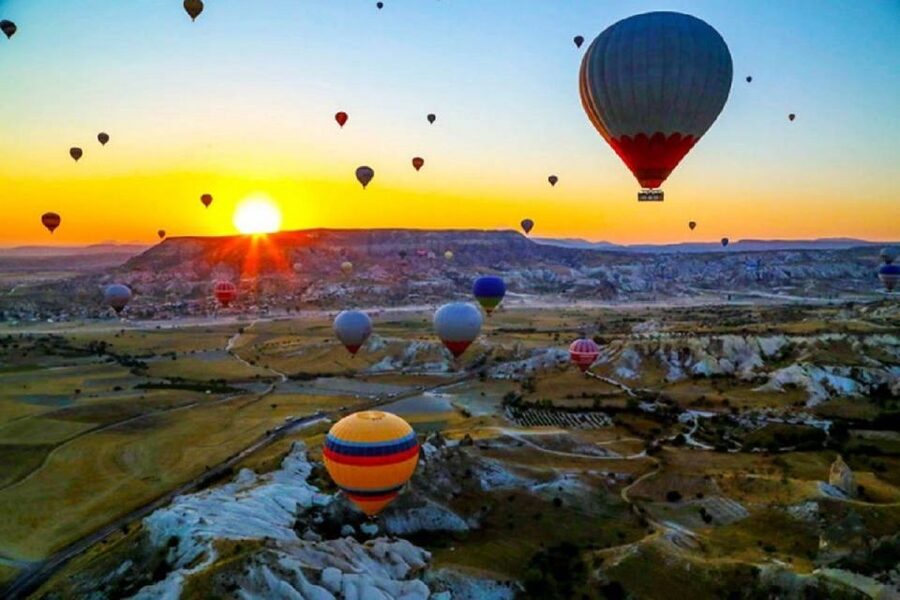 Cappadocia: Red Tour and Sunrise Balloon Tour - Göreme Open Air Museum: the cave churches you actually want to see