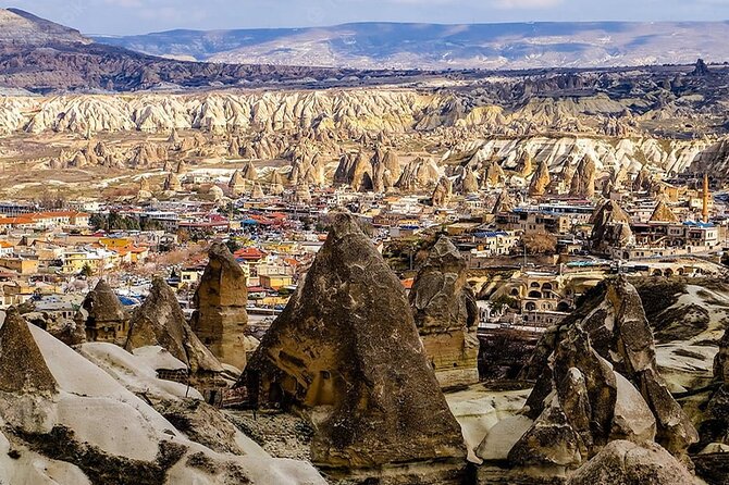 Cappadocia Red Tour: Full-Day Guided Tour with Lunch - Uçhisar Castle: the photo payoff and the old-rock feeling