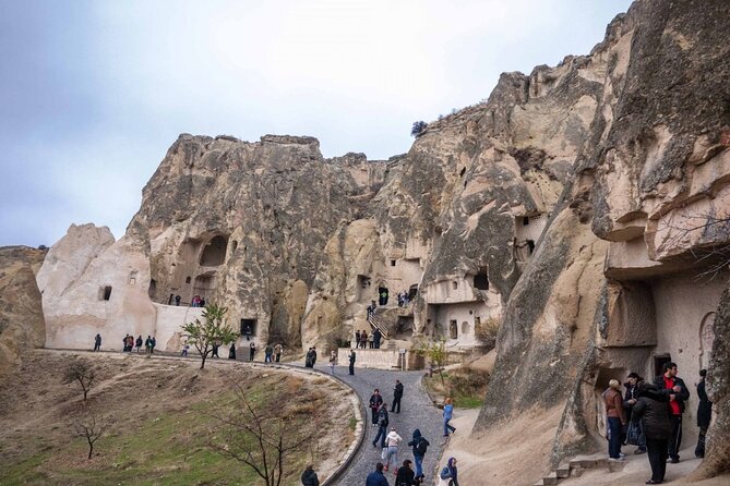 Cappadocia Red Tour (Pro Guide, Tickets, Lunch, Transfer incl) - FAQ
