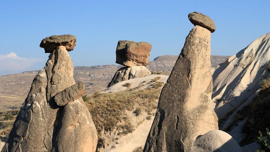 CAPPADOCIA RED TOUR WITH LUNCH - Guides, Language Switching, and the Small-Group Advantage