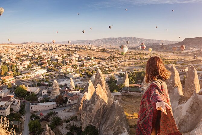 Cappadocia Sunrise Hot Air Balloon Watching Tour With Audio Guide - Getting Picked Up in Göreme: Early, But Organized