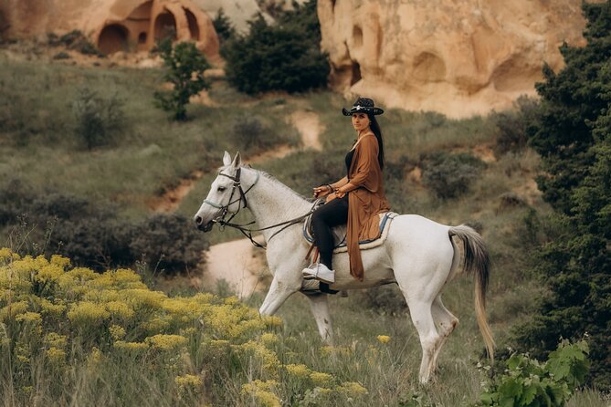 Cappadocia Sunset Horse Riding Experience 2 hours - From Dalton Kardeşler to the saddle: meeting point and pickup that matters