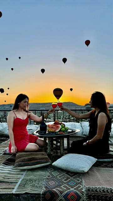 Cappadocia: Terrace Photo Spot With Balloon Flight View - Photographer options: basic vs professional