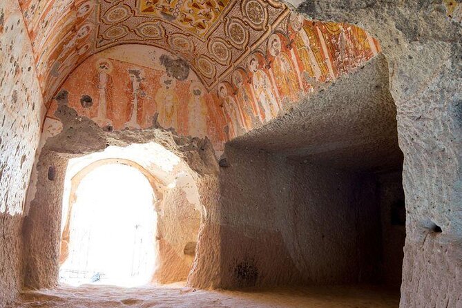 Cappadocia Tour Full Day ( Red Tour + Underground City ) - Avanos on foot: river town color and the dinner moment