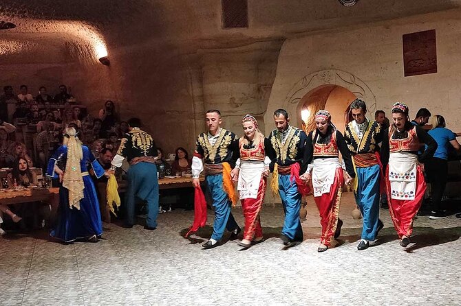 Cappadocia Turkish Night Show, Dinner & Unlimited Drinks & Pickup - The Drinks Plan: Beer, Wine, Soft Drinks, and Free-Flow Timing