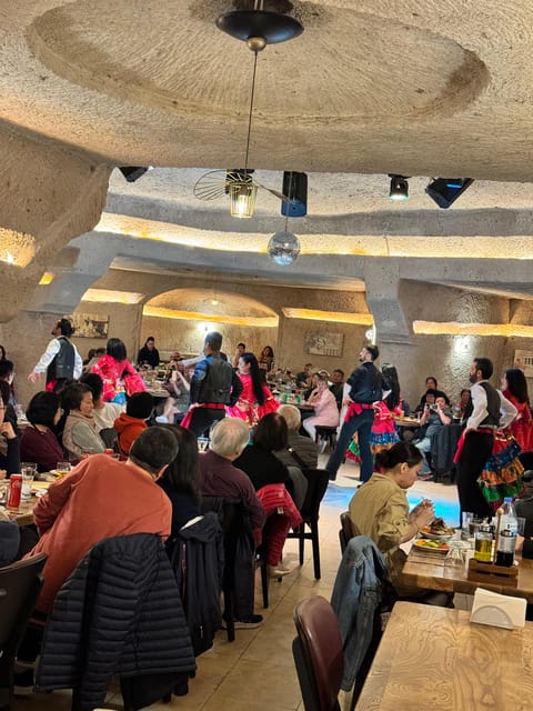 Cappadocia Turkish Night wTransfer,Dinner &Unlimited Drinks - Cave Dinner Reality Check: Meze, Main Choices, and Vegan Options