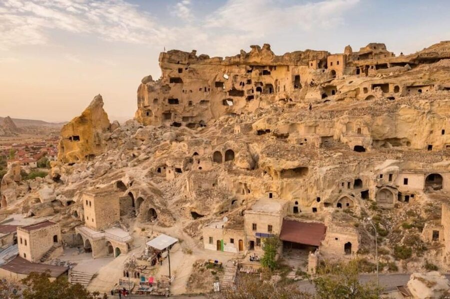 Cappadocia: Underground city and south tour with lunch - Pigeon Valley: cliffside pigeon houses and a farming story
