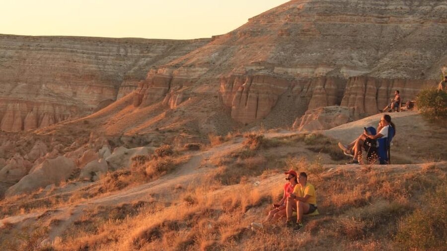 Cappadocia Watching the Sunset With Wine in Red Valley - Timing, Weather, and What to Wear for 1.5 Hours