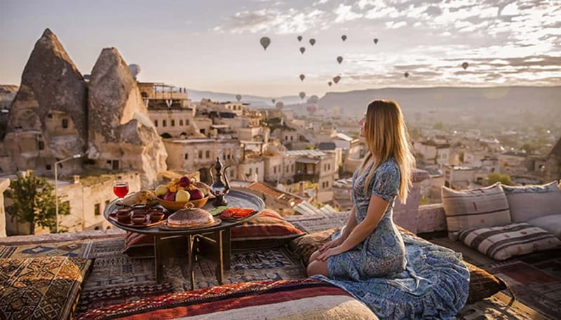 Full Day Cappadocia Red and Green Combined Day Tour - Çavuşin, Uchisar Castle, and the Esentepe Hill photo break