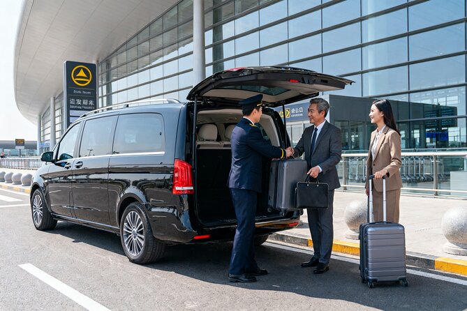 Goreme Airport Transfers ASR & NAV – Private Transfers - The meet-up at the airport: sign, name, and flight tracking