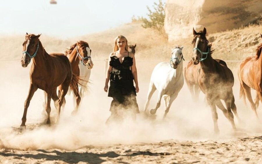Goreme: Cappadocia Horse Riding Tour with Transfers - At Doğa Binicilik Center: Briefing, Helmet, and Horse Matching