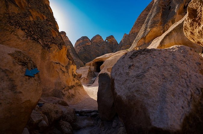 Green Tour with Selime Monastery - Stop 2: Pigeon Valley Viewpoint and the Rock-Cliff Story