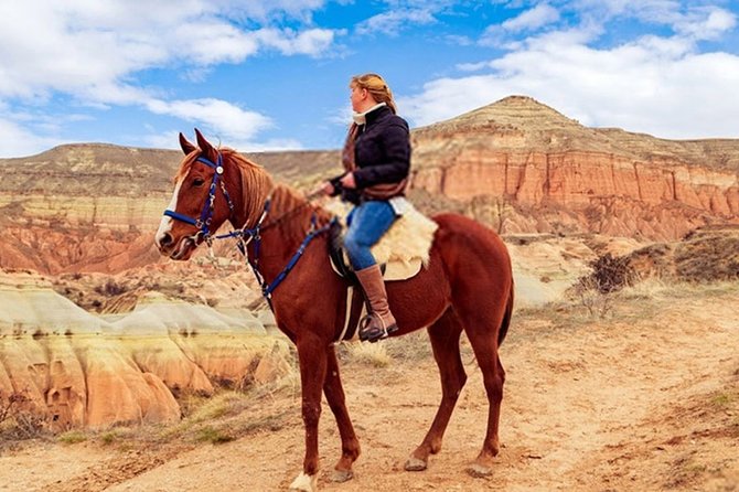 Horse Riding in Cappadocia in fairy chimeys - Meeting point reality: where you should show up (and what to double-check)