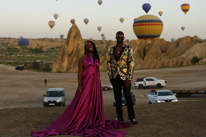Magical Cappadocia Photoshoot with a Professional Photographer - Göreme stop: early photos with the balloon mood