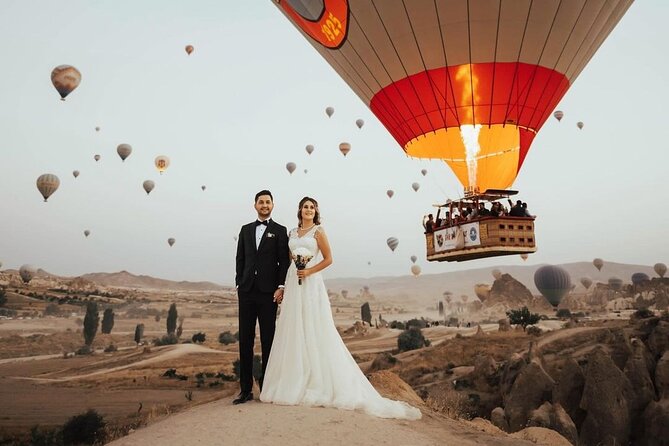 Marriage Proposal and Photoshoot in Cappadocia with Balloon view - Why Balloons and a Proposal Work So Well Here