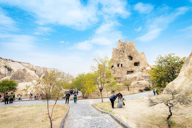 North Cappadocia Red Full-Day Guided Tour with Lunch - Lunch time in Göreme National Park plus the Avanos craft moment
