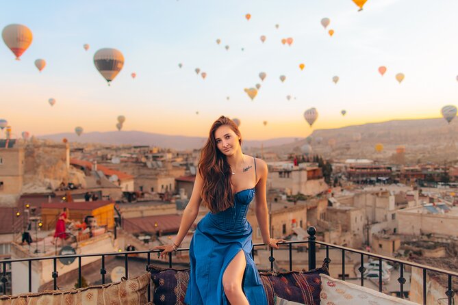 Photo Shooting with Breathtaking Views and Carpeted Corners - The authentic courtyard with carpets: where the close-up photos get their magic