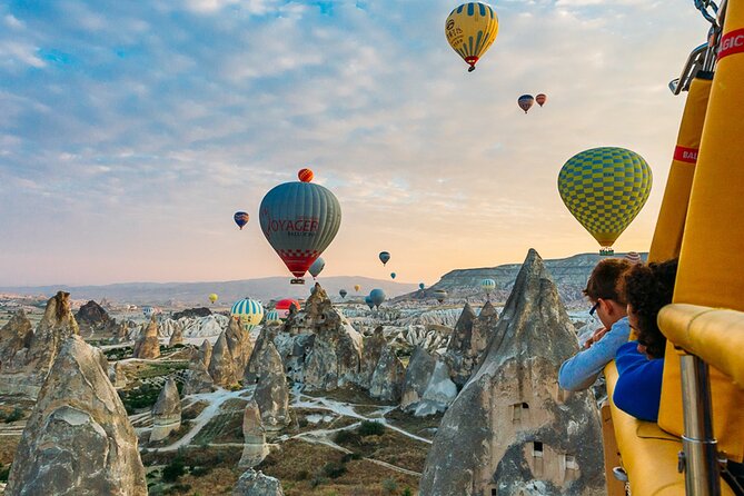 Private Cappadocia Tour with Airport Transfers - Stop 1: Uchisar Castle for rock-cut panoramas