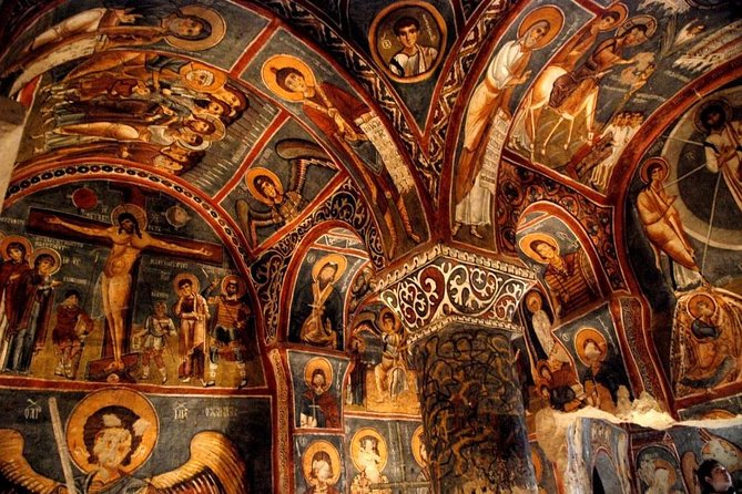 Red (North) Tour Cappadocia (small group) with lunch and tickets - Uchisar Castle: the first 15 minutes with the big picture