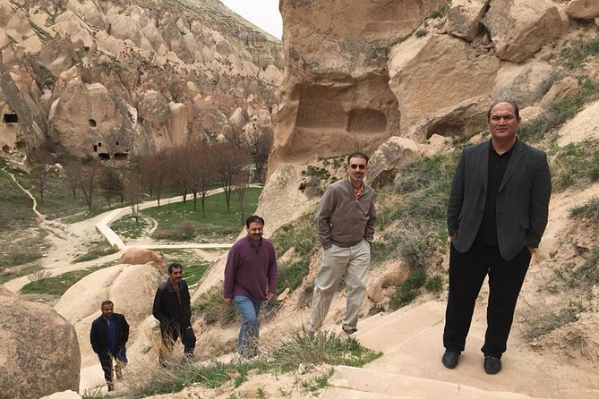 Red Tour with open air Museum - Stop 1: Uçhisar—castle rock, tunnels, and cave churches
