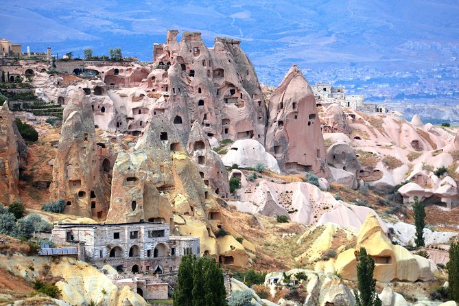 Red Valley Hiking and Underground City Tour - Kaymakli Underground City: cool air and real spatial imagination