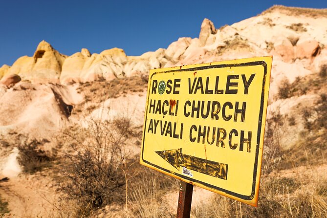 Rose and Red Valley Hiking Tour - Getting picked up and getting your bearings fast