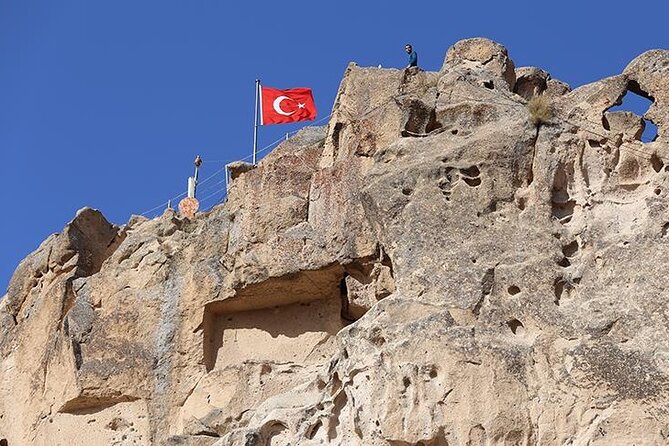 Ski Tour in Cappadocia with full stuff - Group Size on the Slope: Small Enough for Attention