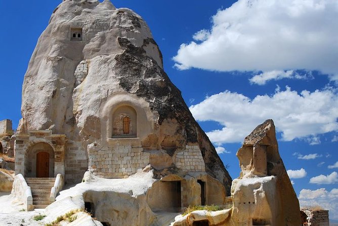 Small-Group Cappadocia Tour: Devrent Valley, Monks Valley and Open Air Museum in Goreme - Göreme Open-Air Museum: rock-cut churches and frescoes that survive time